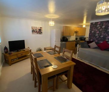 2 bedroom apartment to rent - Photo 5