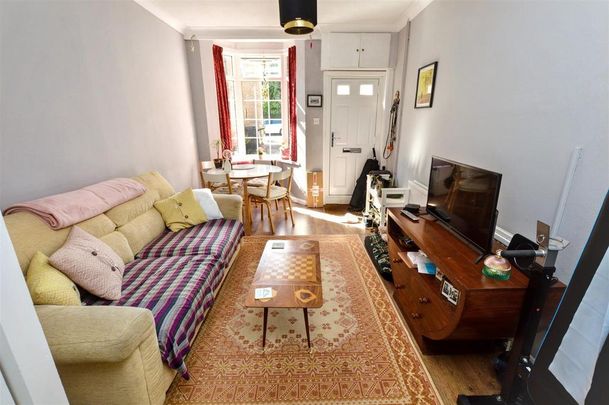 2 bedroom cottage to rent - Photo 1