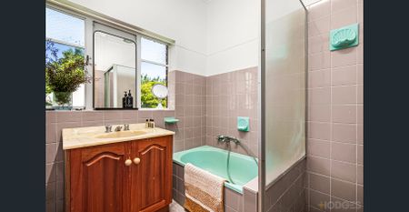 Please contact Molly Rogerson to arrange an inspection; SandringhamPM2@hodges.com.au - Photo 4