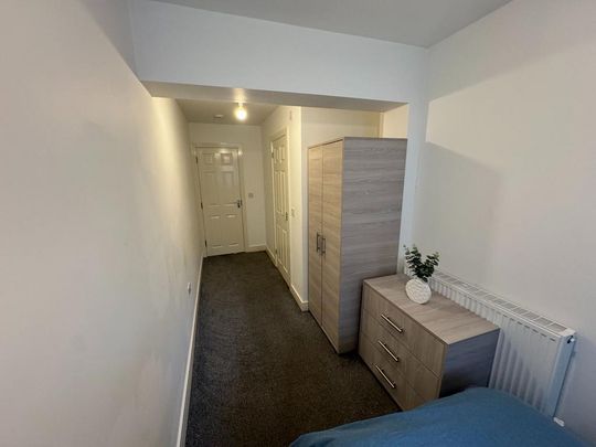 1 bedroom in a house share to rent - Photo 1