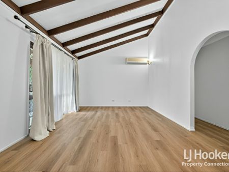 Low Set Brick Home Offering Comfort, Convenience and Charm - Photo 4