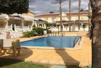 Alquiler de dúplex en Urb. Conjunto Malibu, Av. Huelva, 11