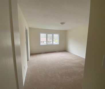 For Lease - 8871 Chickory Trail, Niagara Falls, Ontario - Photo 1