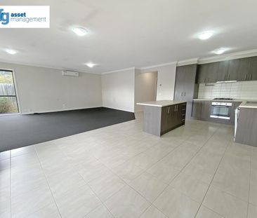 Stylish 3-Bedroom Townhouse in Prime Hoppers Crossing Location - Photo 2