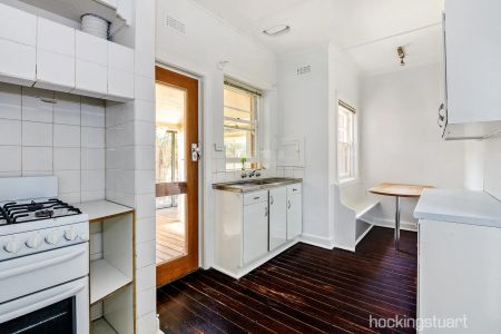 Family home in Prime location - Photo 4