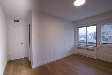 Condo for rent, Montréal (Ville-Marie) - Photo 3