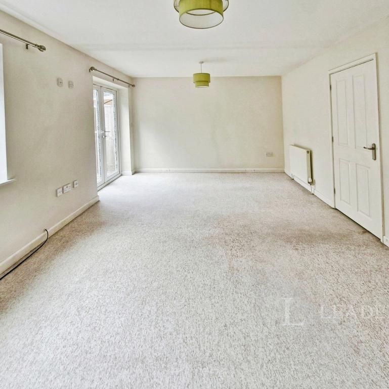 4 bedroom house to rent - Photo 1