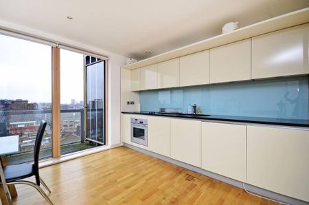 2 bedroom penthouse to rent - Photo 5