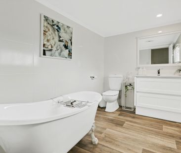 Queenslander Charm Meets Modern Living - Photo 2