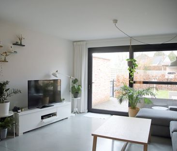 Gelijkvloers appartement met tuintje, carport en buitenberging – Za... - Foto 4