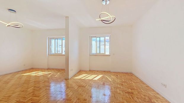 Luxury Flat for rent in Oeiras, Lisbon - Photo 1