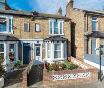 2 bedroom end of terrace house to rent - Photo 5