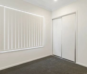 Brand New Family Home - Modern Comfort & Space! - Photo 5