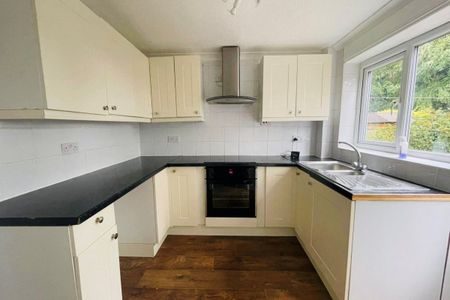The Limes, Wittering, PETERBOROUGH - Photo 5
