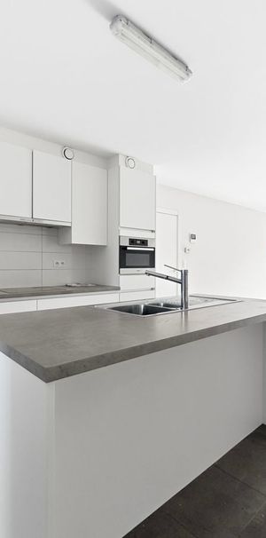 Appartement te huur in Halle voor € 1.350 met 2 slaapkamers - Photo 1