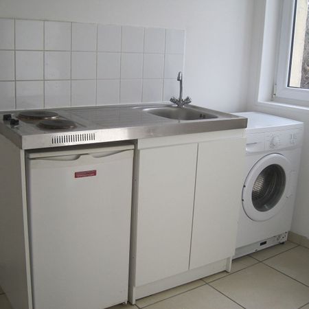 A LOUER APPARTEMENT PROCHE CENTRE VILLE DE ST QUENTIN 02100 - Photo 4