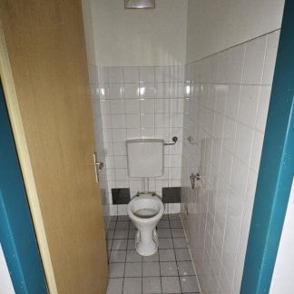 ERSTBEZUG NACH SANIERUNG! MIETE INKL. BK UND HEIZKOSTEN! - Photo 1