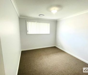 Near New Luxury house with 4 Bedrooms plus STUDY - Photo 1