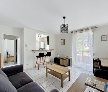 Location Appartement 2 pièces Meublé 37m² PETIT COURONNE 76650 - Photo 1