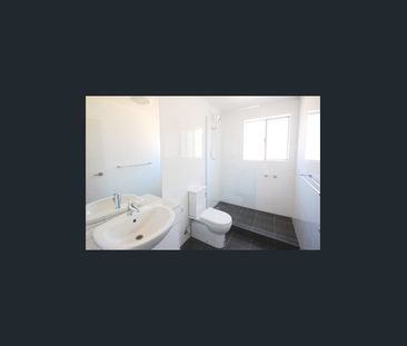 Stylish, Light-Filled First-Floor Living with Parkland Views - Photo 6