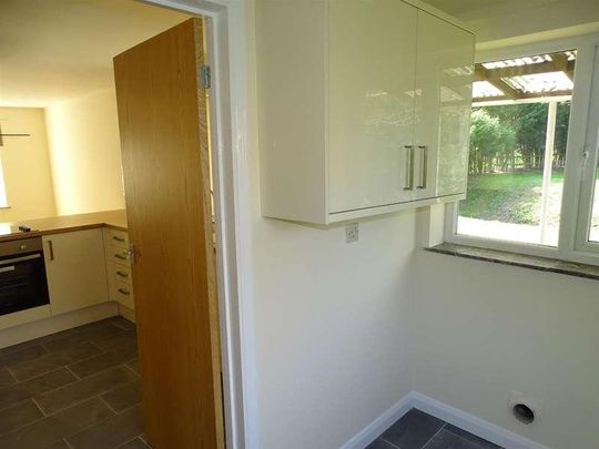 Parkside, Beck Row, IP28 - Photo 1