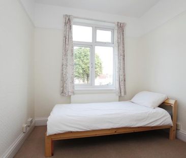 3 bedroom semi-detached house to rent - Photo 6