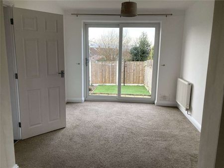 Two bedroom mid-terrace property found in good order throughout. - Photo 3