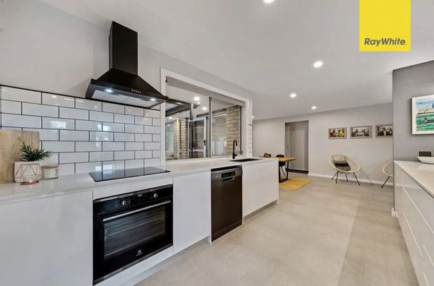 4 Village Drive, Daisy Hill QLD 4127 - House For Rent - $700 | Domain - Photo 1