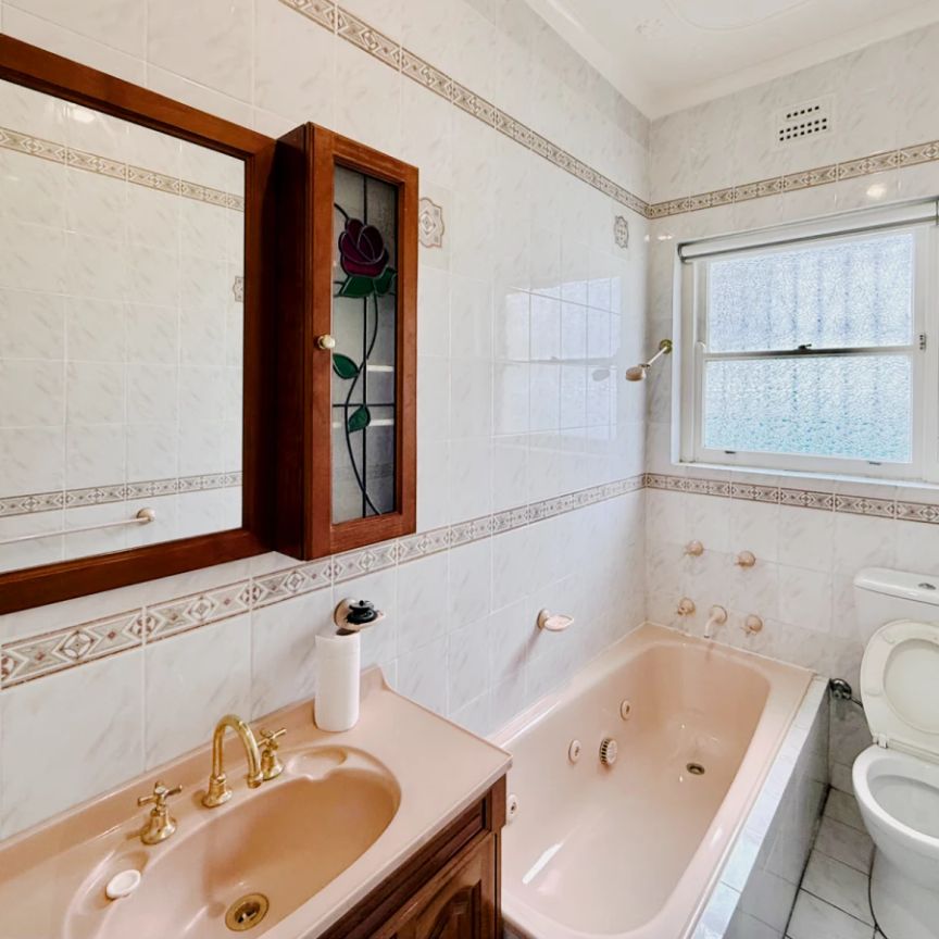 5 Middle St, Sydney - Photo 1