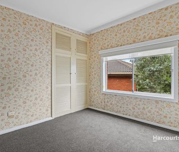 Location Location - Photo 3