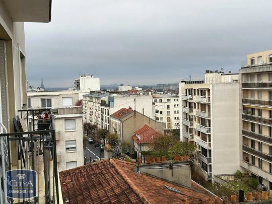 Appartement à louer 2 pièces 56.7m² - Photo 1