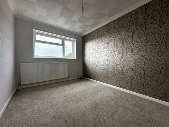 3 bedroom apartment to rent - Photo 1