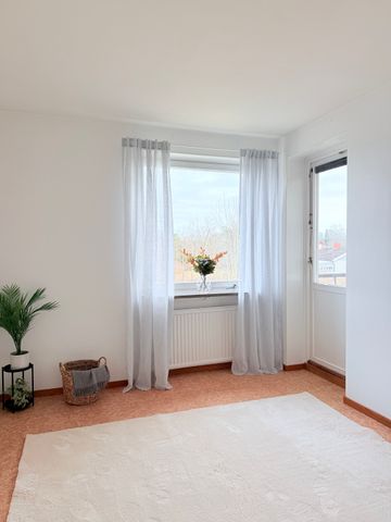 Östermalmsvägen, Finspång - Photo 3