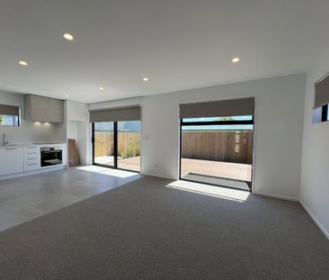5/89 Barbour Street, Waltham - Photo 3
