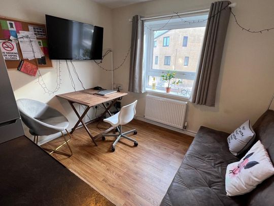 4 bedroom ground floor flat to rent - Photo 1