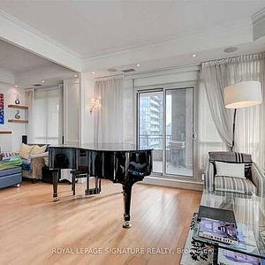 2+1 Bedroom, 2 Bathroom - Luxury Hayden St Condo - Photo 2