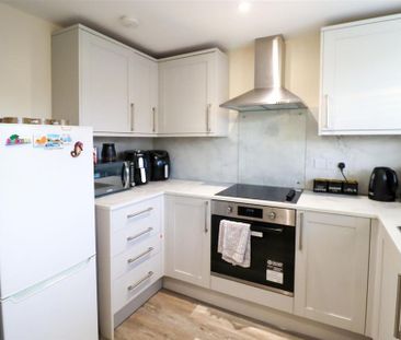 2 bedroom terraced house to rent - Photo 6