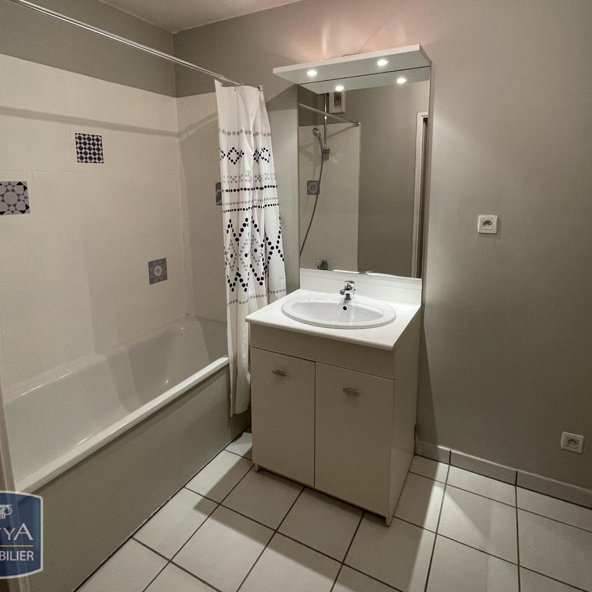 Location Appartement 2 pièces 47m² LAVAL 53000 - Photo 1