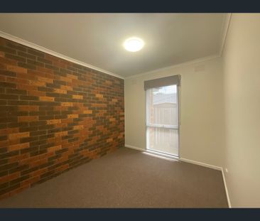 1/23 Abbott Street, Moe, Vic 3825 - Photo 3