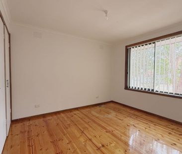 Freshly painted unit in central location - Photo 6