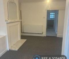 2 bedroom end of terrace house to rent - Photo 1