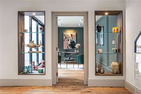 An exceptional, newly refurbished six bedroom house with off-street parking COI Cand studio annexe. - Photo 3