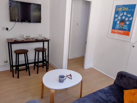 Room in a Shared House, St Mary Magdalene Street, BN2 - Photo 2