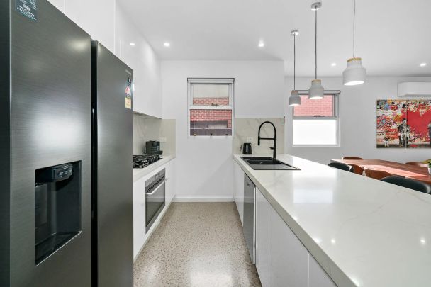 11a Spencer Avenue, - Photo 1