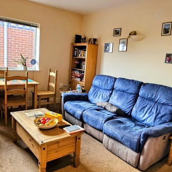 2 bedroom flat to rent - Photo 1