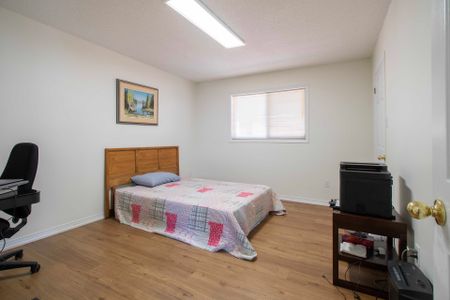 For Lease - 72 Brookheath Lane, Hamilton, Ontario - Photo 5