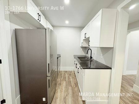 STYLISH AND RENOVATED 1BEDROOM/1BATH APARTMENT + HYDRO - Photo 5