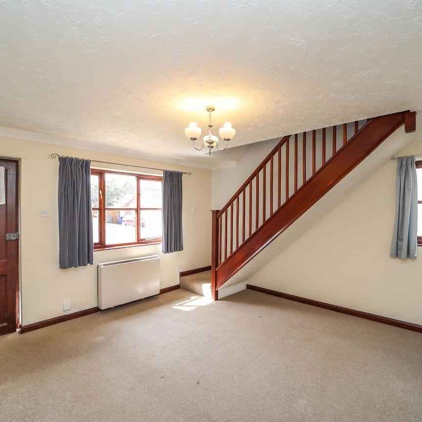 Falcon Way, Bury St. Edmunds, Beck Row - Photo 1