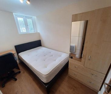 Colum Road Cardiff - Photo 3