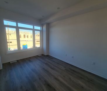 For Lease - 461 Blackburn Drive Unit# 72, Brantford, Ontario - Photo 1